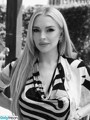 Lindsay Lohan / lindsaylohan / lindsaylohan201 nude photo #1144