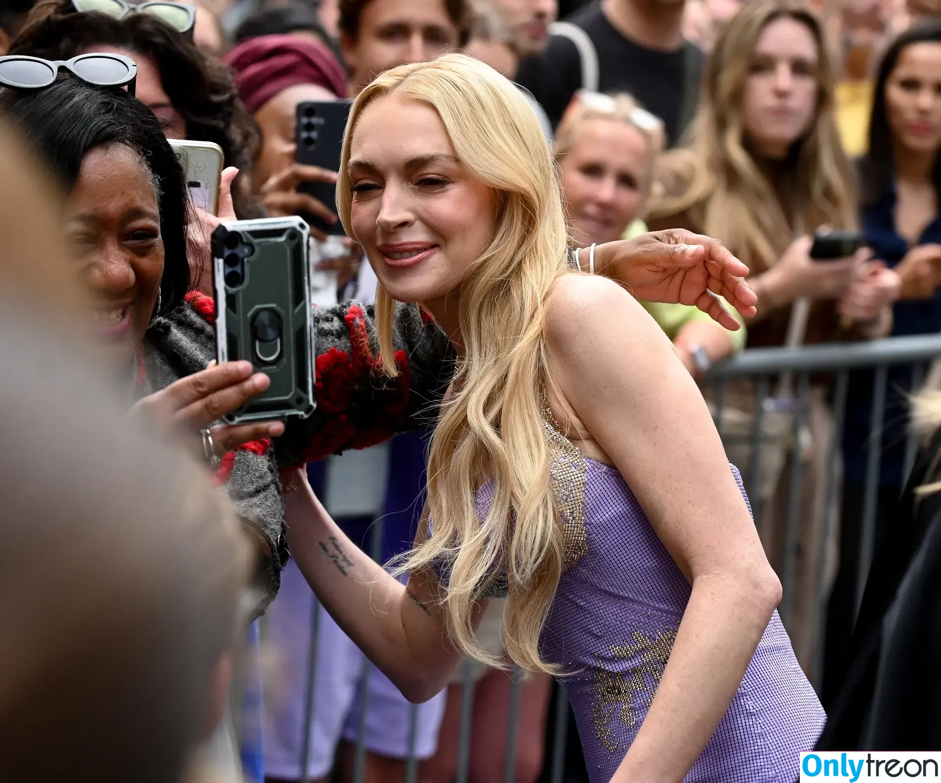 Lindsay Lohan nude photo #1220 (lindsaylohan / lindsaylohan201)