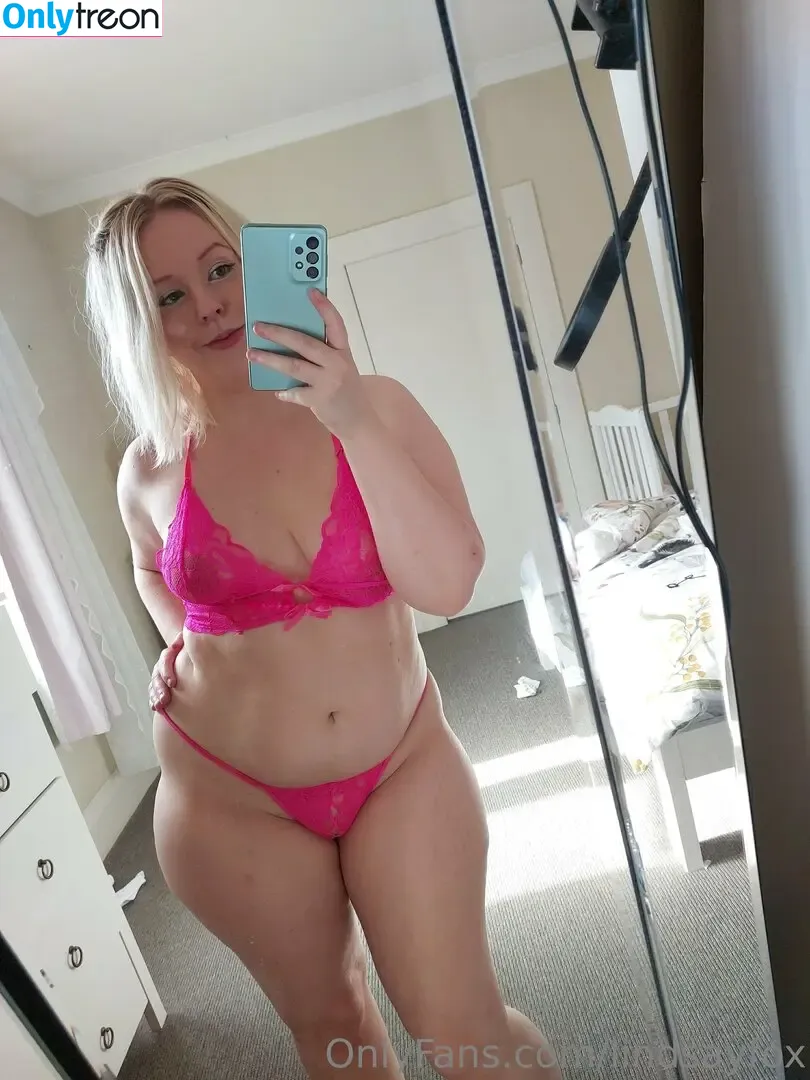 lindsayfox nude photo #0023 (lindsay)