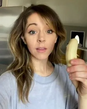Lindsey Stirling / lindseystirling nude photo #0047