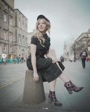 Lindsey Stirling / lindseystirling nude photo #0081