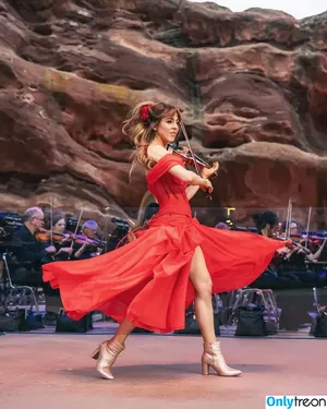 Lindsey Stirling / lindseystirling nude photo #0368