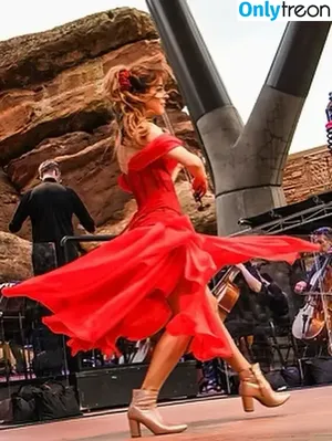 Lindsey Stirling / lindseystirling nude photo #0372