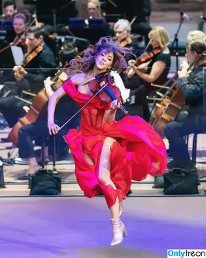 Lindsey Stirling / lindseystirling nude photo #0375