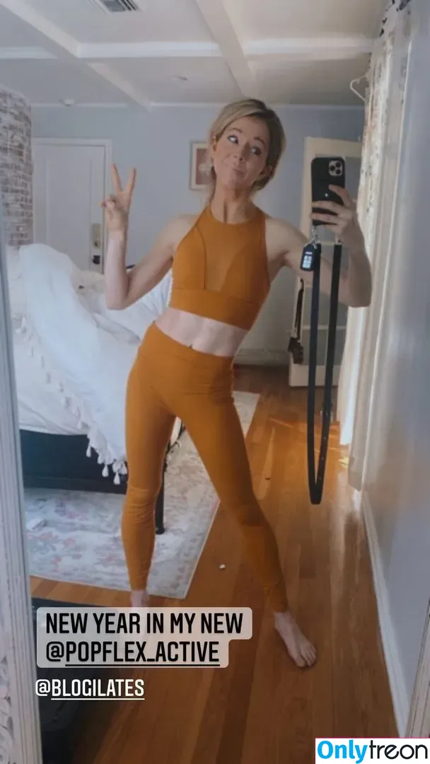 Lindsey Stirling nude photo #0019 (lindseystirling)