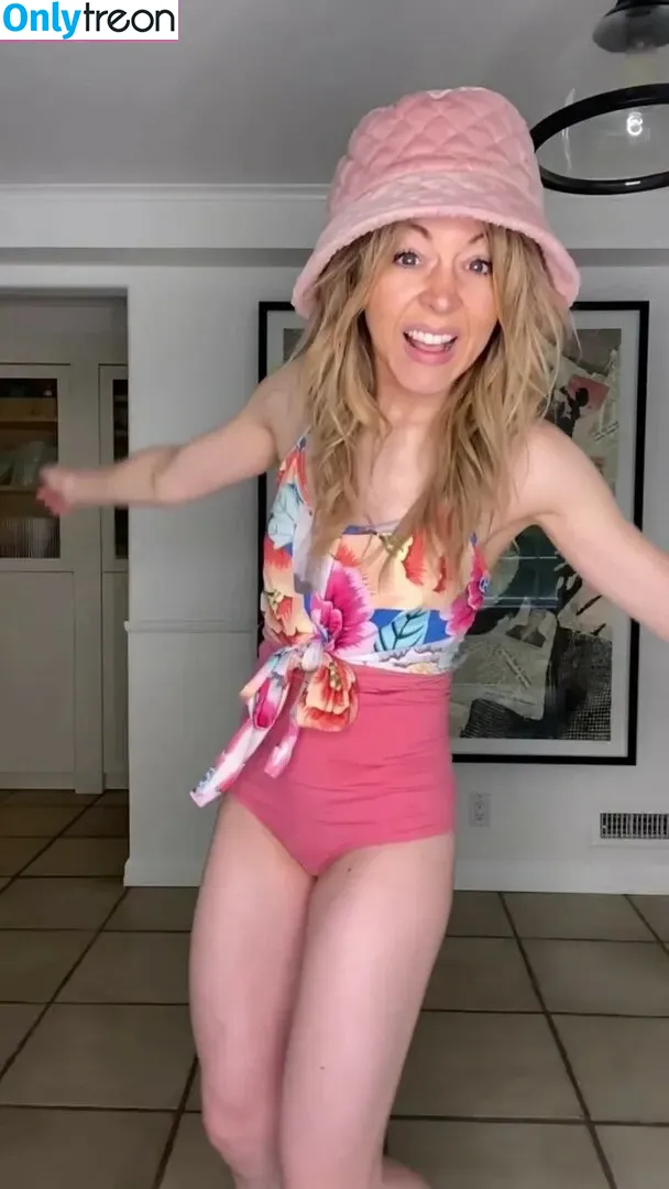 Lindsey Stirling nude photo #0056 (lindseystirling)