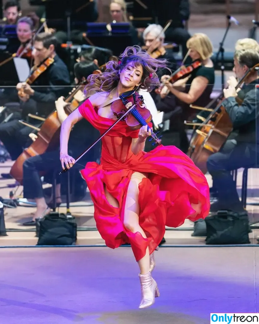 Lindsey Stirling nude photo #0375 (lindseystirling)