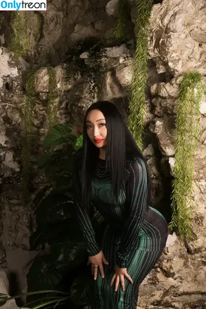 lioriu / liorluu nude photo #0002
