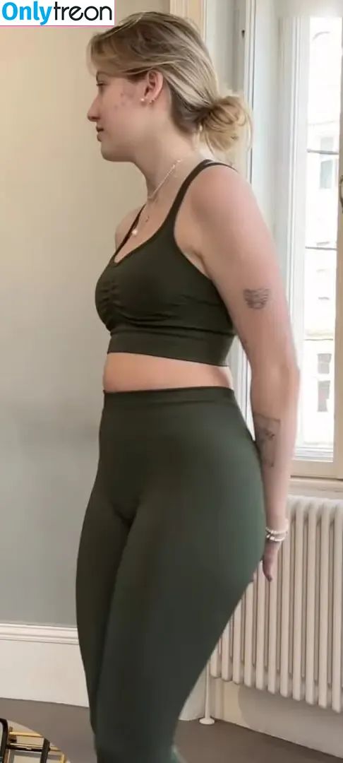 Lisa Übelsbacher nude photo #0019 (lisaueb)