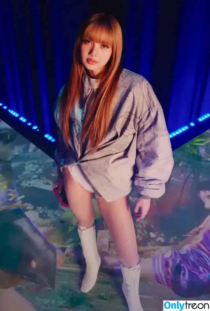 Lisa Blackpink nude photo #2461 (Lisa Blackpink)