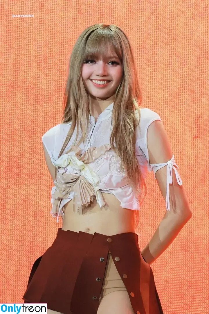 Lisa Blackpink nude photo #2515 (Lisa Blackpink)
