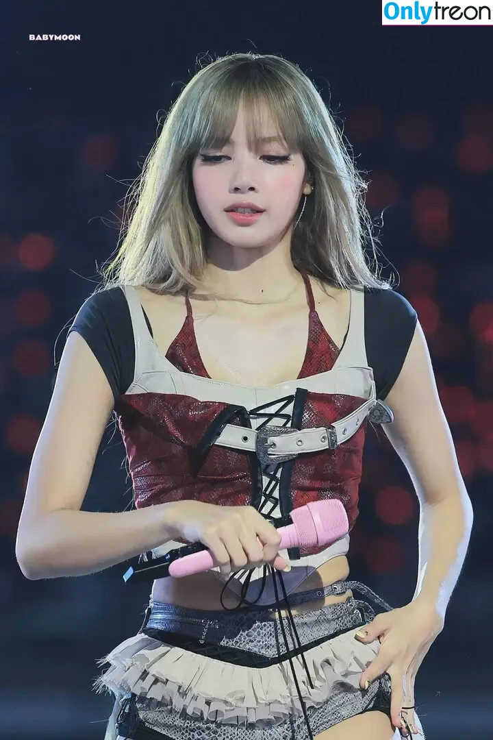 Lisa Blackpink nude photo #2517 (Lisa Blackpink)