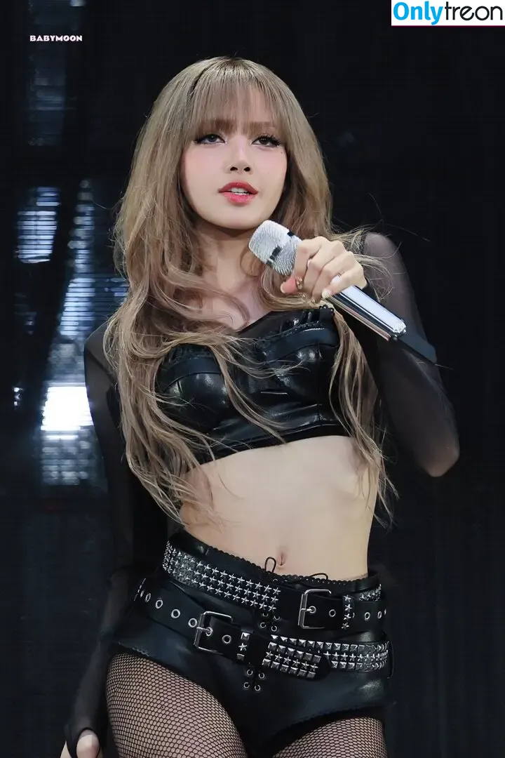 Lisa Blackpink nude photo #2518 (Lisa Blackpink)