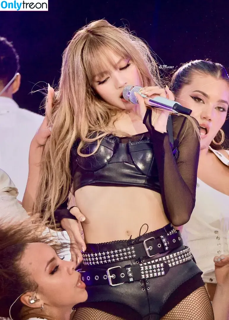 Lisa Blackpink nude photo #2544 (Lisa Blackpink)