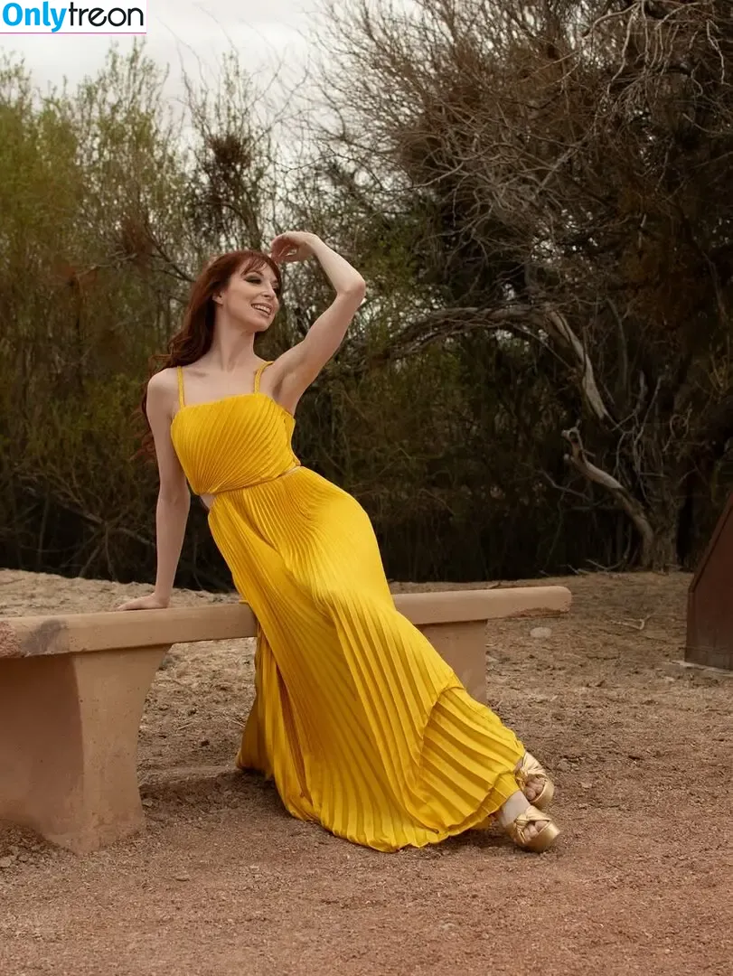 Lisa Foiles nude photo #0325 (lisafoiles)