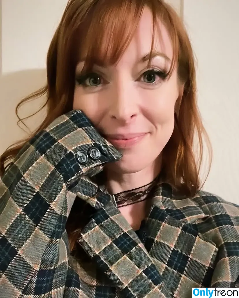 Lisa Foiles nude photo #0349 (lisafoiles)