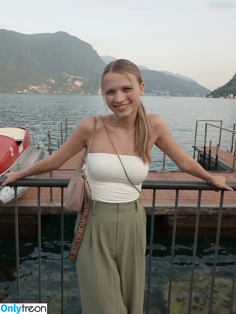 Lisa Küppers nude photo #0120 (lisa.küppers)