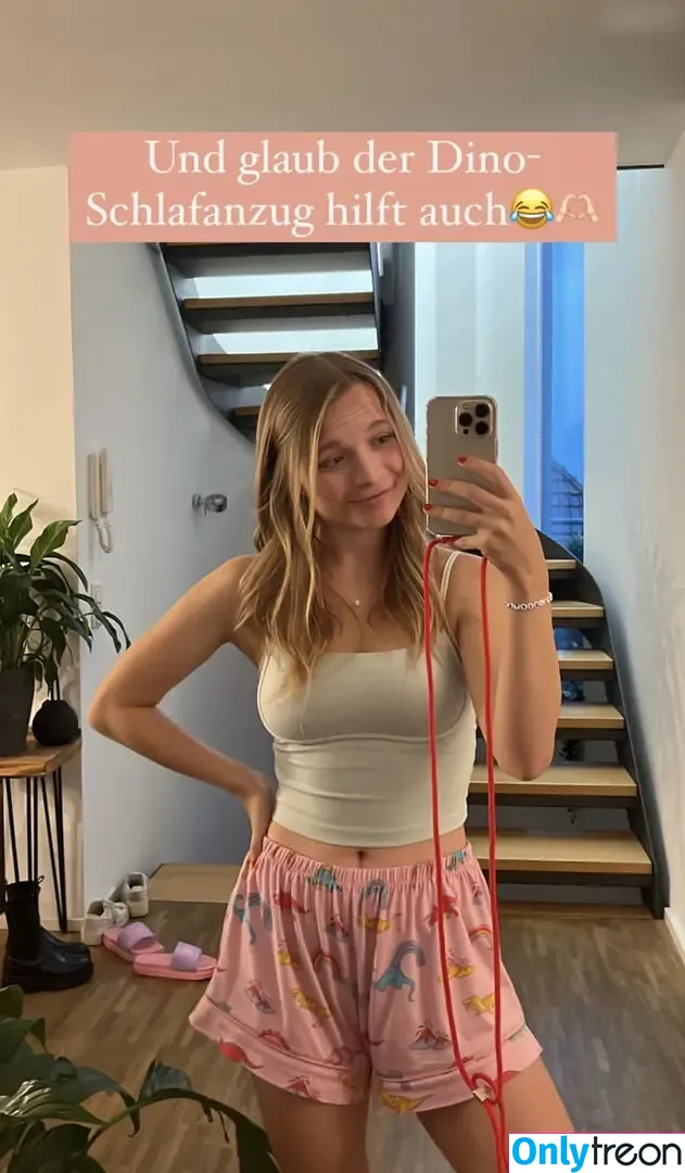 Lisa Küppers nude photo #0400 (lisakueppers)