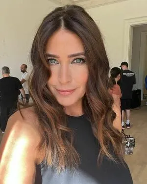 Lisa Snowdon / lisa_snowdon nude photo #0122