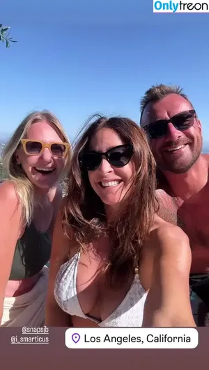 Lisa Snowdon / lisa_snowdon nude photo #0411