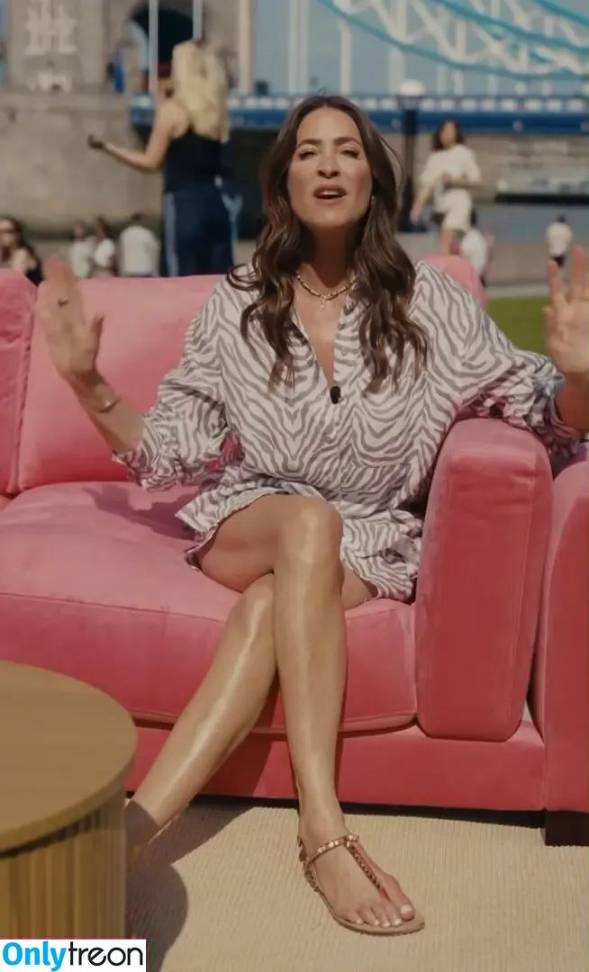 Lisa Snowdon nude photo #0414 (lisa_snowdon)