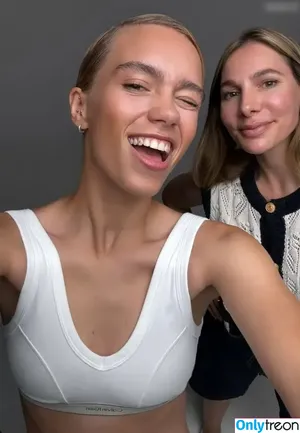 Lisa und Lena / lisaandlena nude photo #0153
