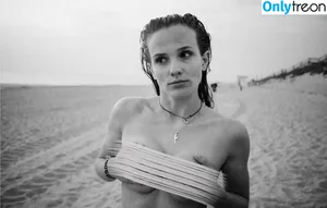  nude photo #0008