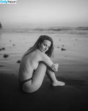  nude photo #0010