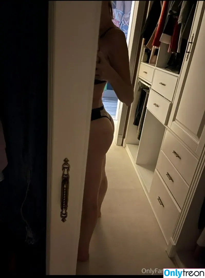 Lisarulit nude photo #0014 (Lisarulit)