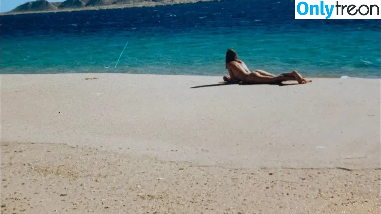 Lisarulit nude photo #0195 (Lisarulit)