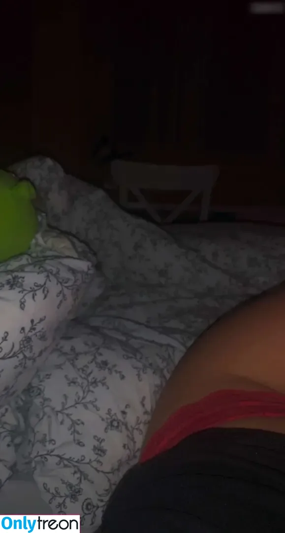 lisyyy.w nude photo #0035 (lisyyy.w)