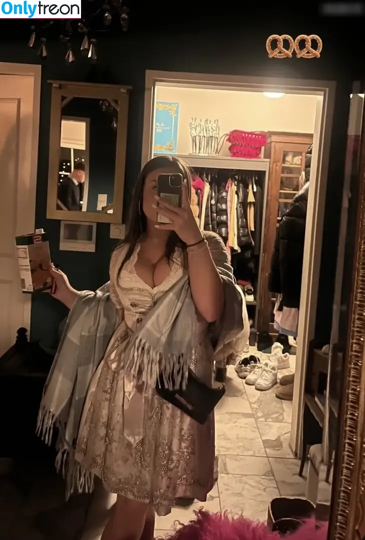 lisyyy.w nude photo #0055 (lisyyy.w)