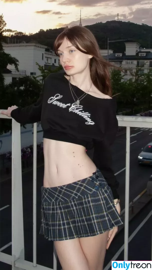 litlonn nude photo #0396 (Katya)