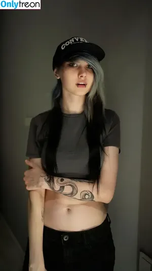 little_emo_kitten / daddys_emo_girl nude photo #1871