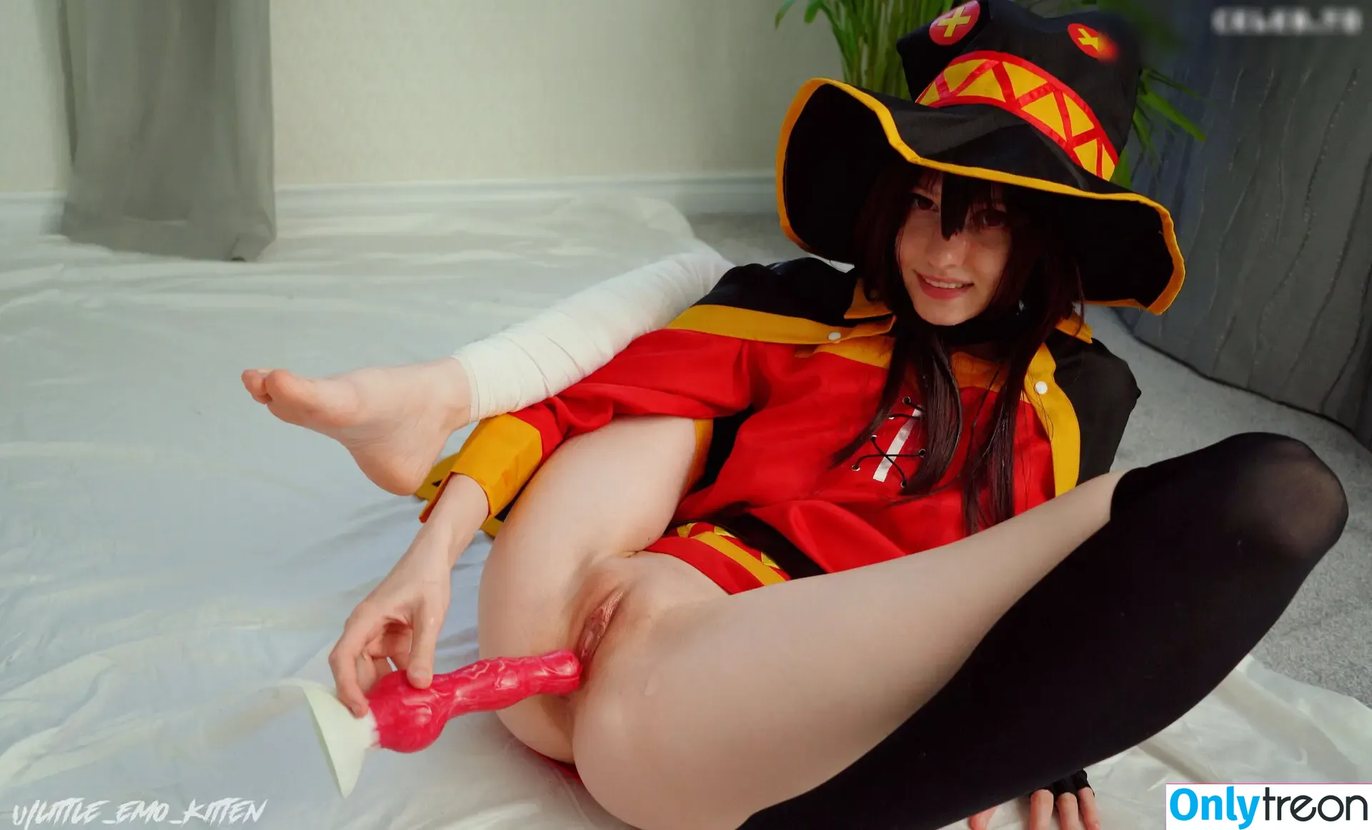 little_emo_kitten nude photo #1023 (daddys_emo_girl)