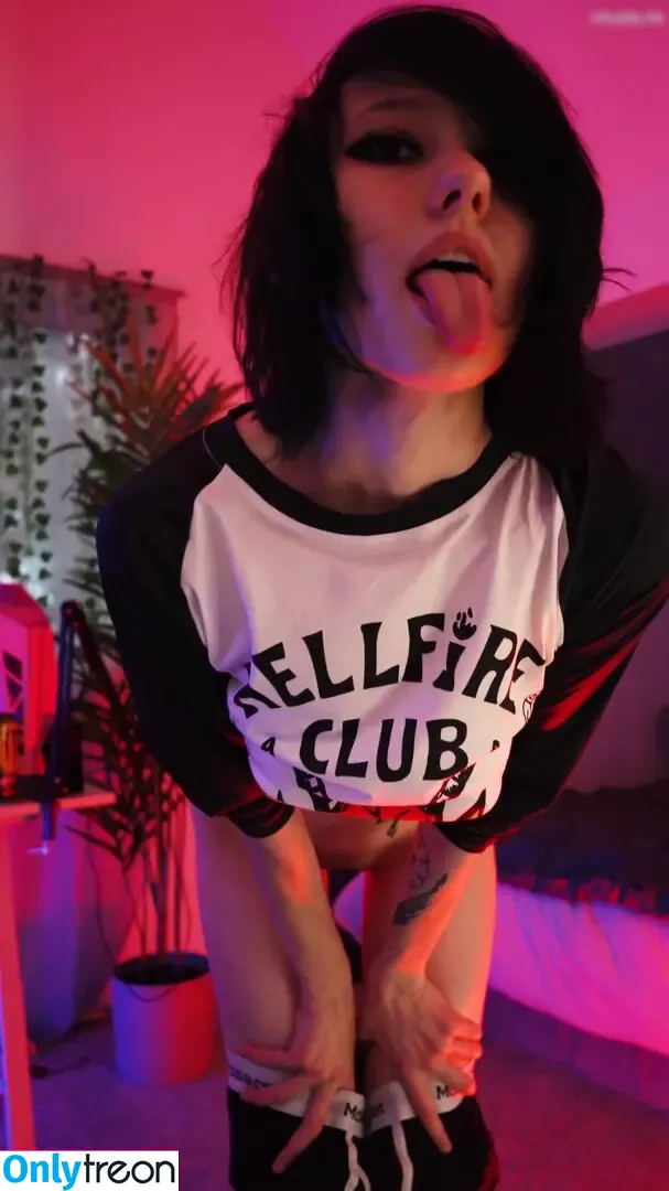 little_emo_kitten nude photo #1100 (daddys_emo_girl)