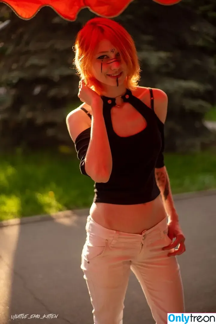 little_emo_kitten nude photo #1331 (daddys_emo_girl)