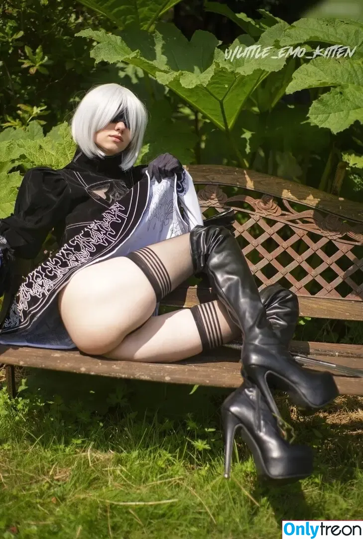 little_emo_kitten nude photo #1389 (daddys_emo_girl)