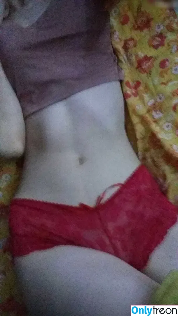 little_emo_kitten nude photo #1448 (daddys_emo_girl)