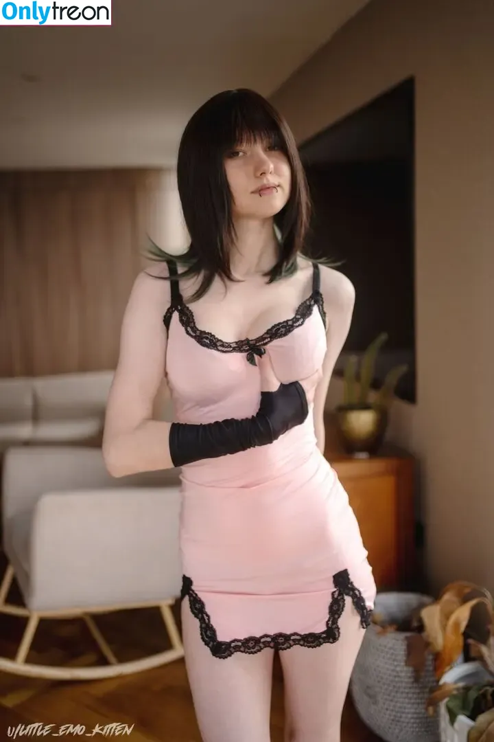 little_emo_kitten nude photo #1790 (daddys_emo_girl)