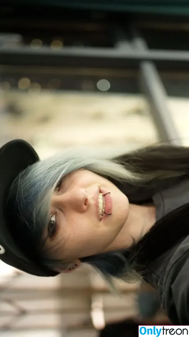 little_emo_kitten nude photo #1878 (daddys_emo_girl)