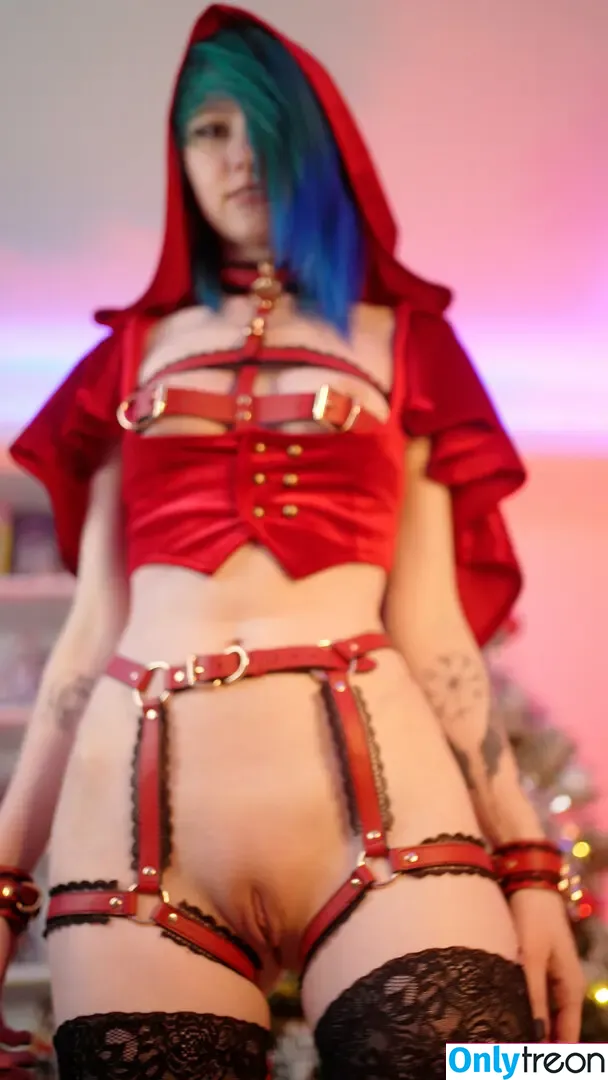 little_emo_kitten nude photo #2317 (daddys_emo_girl)