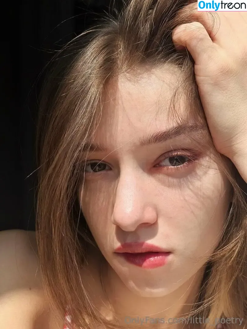 little_poetry nude photo #0037 (little_poetry)