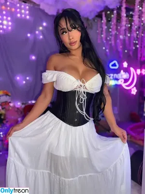 LittleAznChat / evilyn_13 nude photo #0068