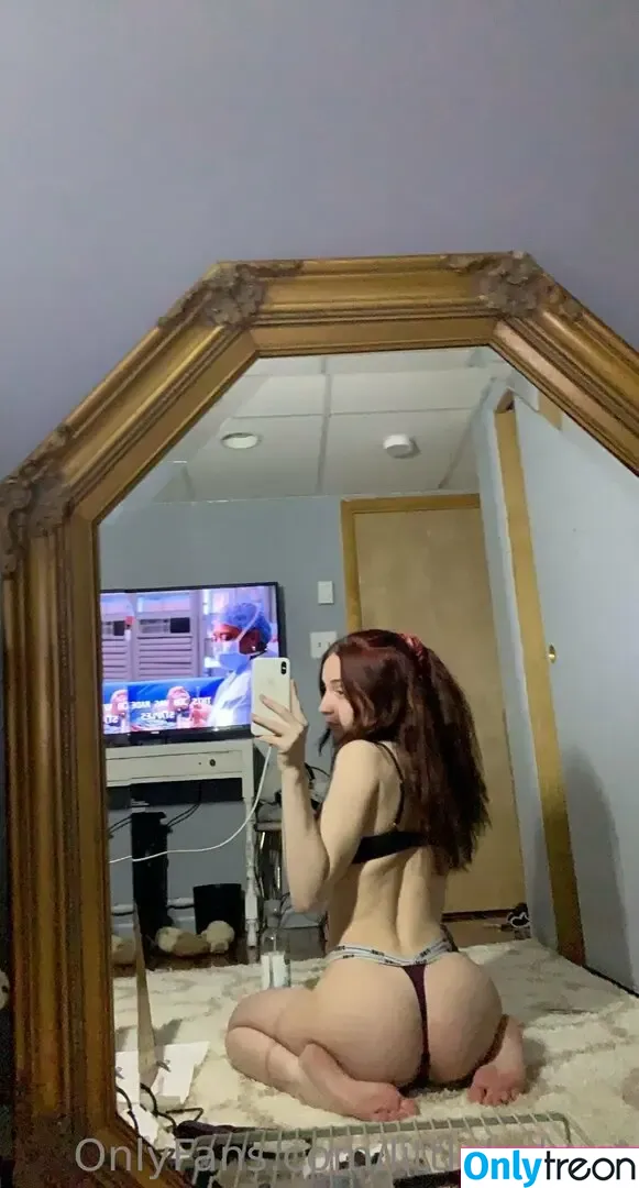littlebabyyt nude photo #0026 (littlebabyty)