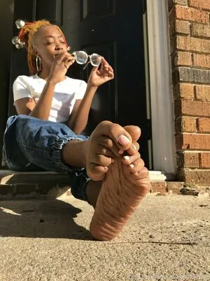 littleebonyfeet / prettyfeetpicsx nude photo #0009