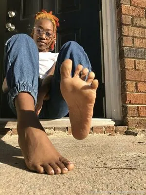 littleebonyfeet / prettyfeetpicsx nude photo #0022