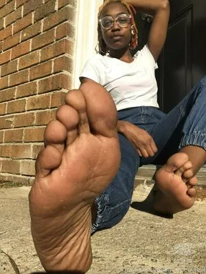 littleebonyfeet / prettyfeetpicsx nude photo #0027