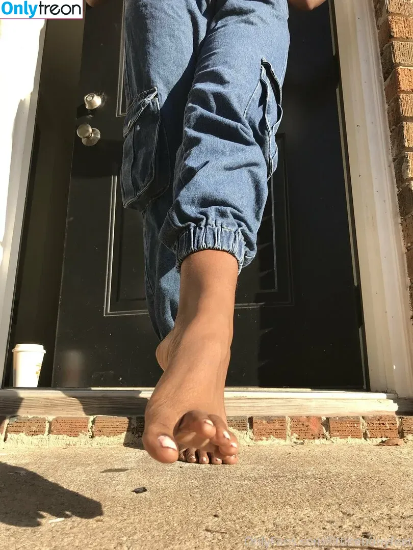 littleebonyfeet nude photo #0003 (prettyfeetpicsx)