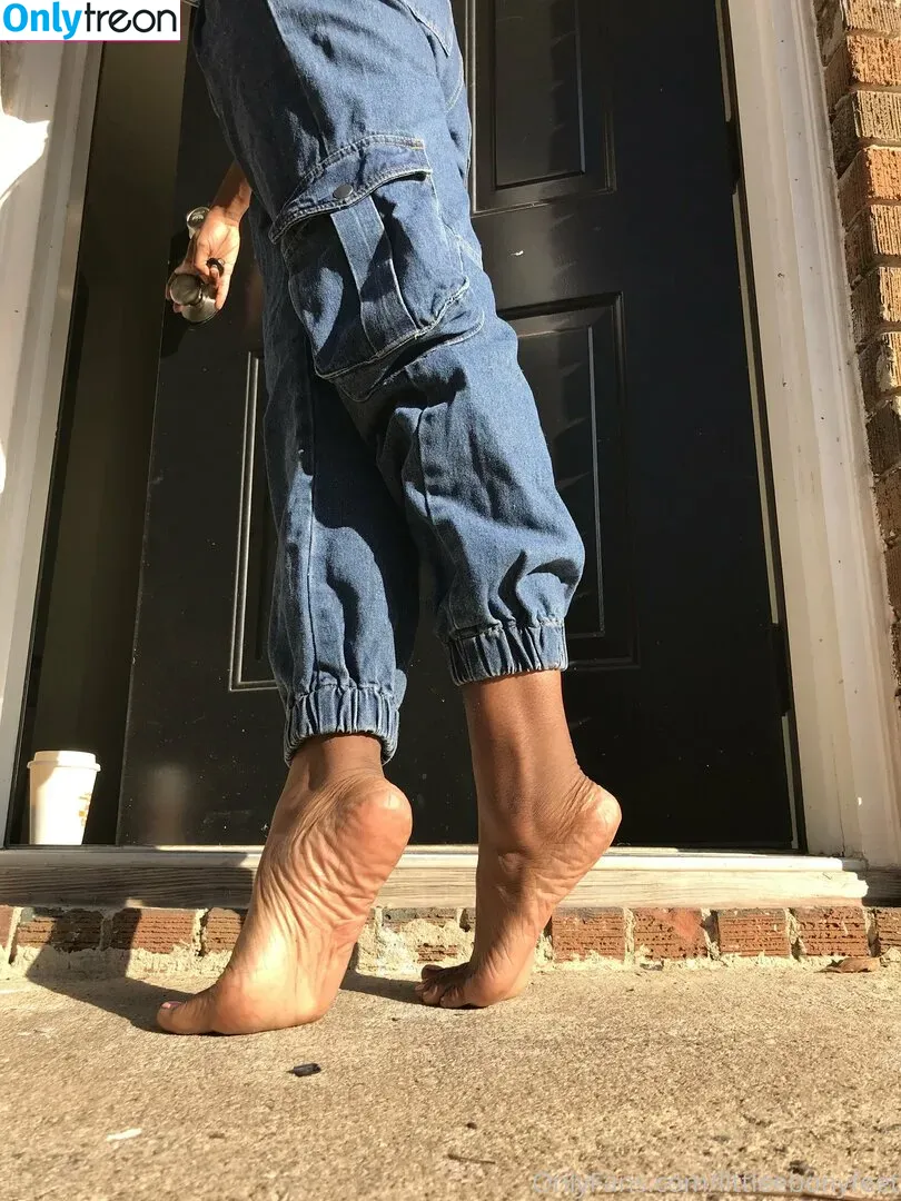 littleebonyfeet nude photo #0004 (prettyfeetpicsx)